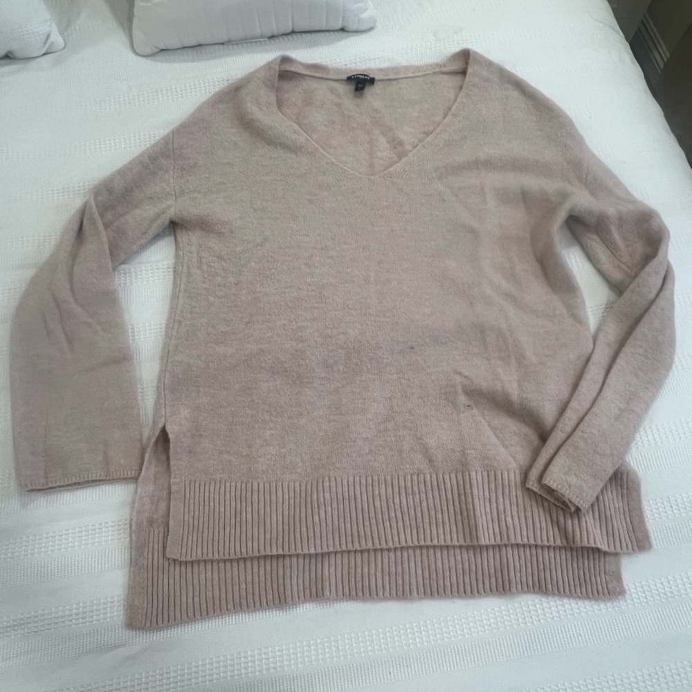EXPRESS Women's V-Neck Sweater - Pink